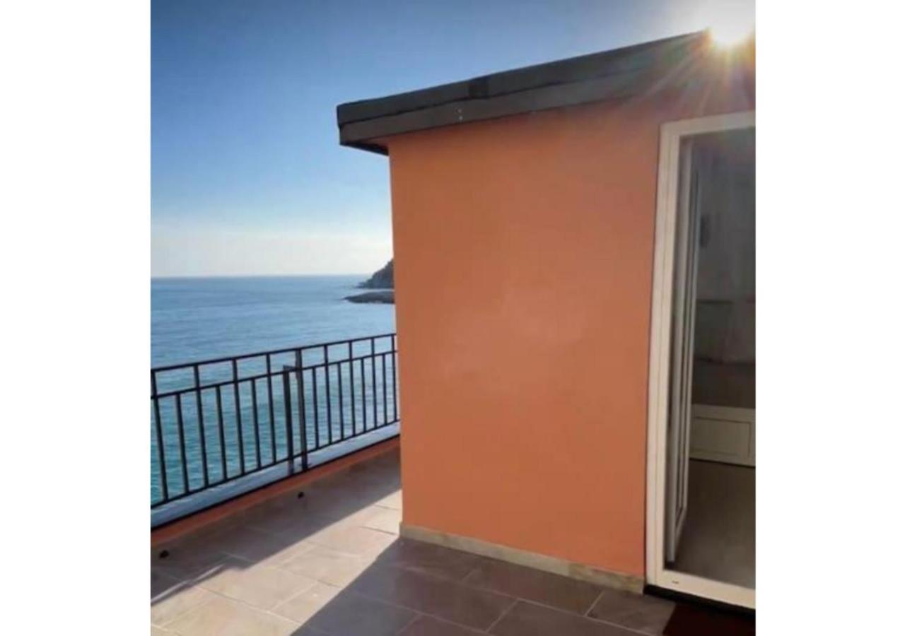 Comodissimo Gaslini E Mare Генуя Экстерьер фото